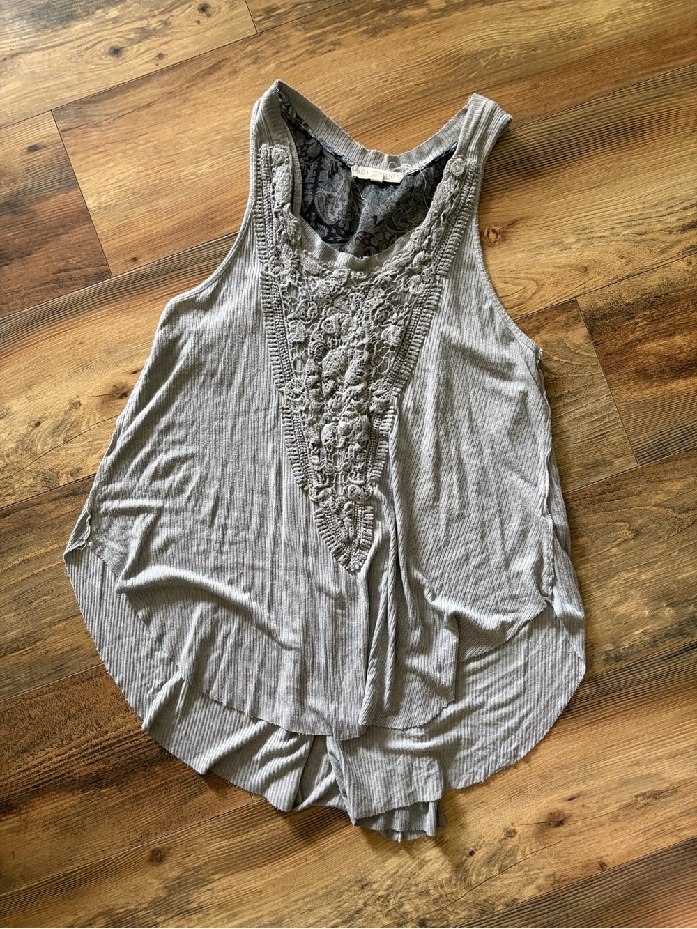 Scrapbook Light Gray Lace-Detail Ribbed Tank